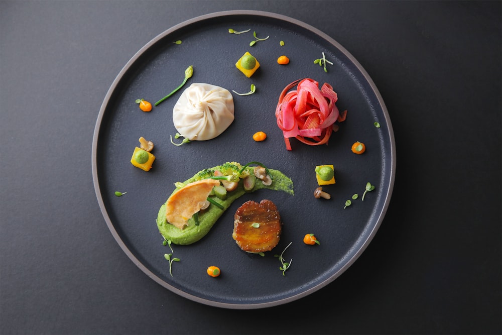 Dressage d'une assiette à La Table d'Armor